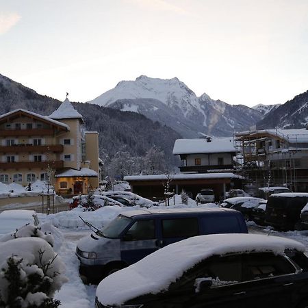 Hotel & Suites Gluck Auf Mayrhofen Exterior photo