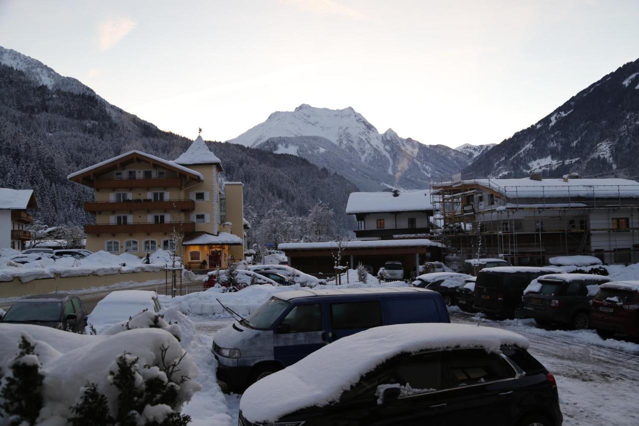 Hotel & Suites Gluck Auf Mayrhofen Exterior photo